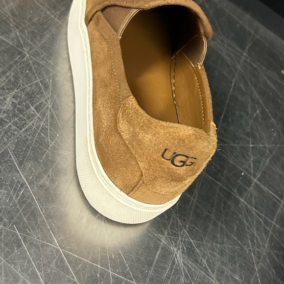 Ugg Slip On Sneakers Size 8 Women - Picture 5 of 11